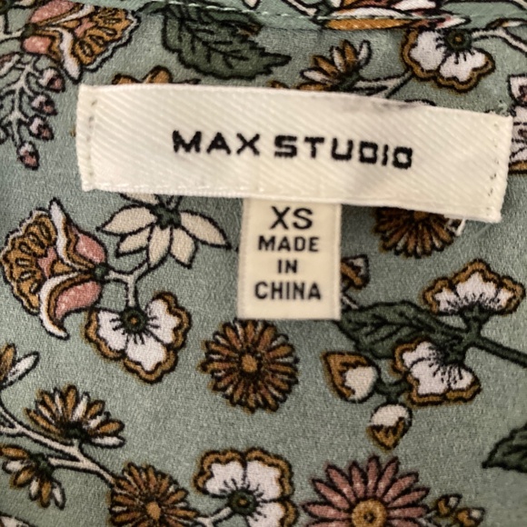 Peplum Floral Blouse with Sash - Picture 8 of 13